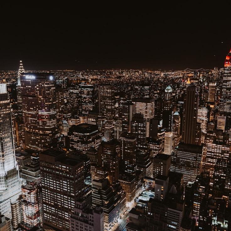 Parents evaluating schools in Netherlands